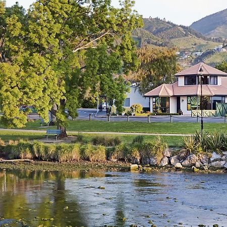 Riverside Villa - In The City By The River! Nelson Exterior foto