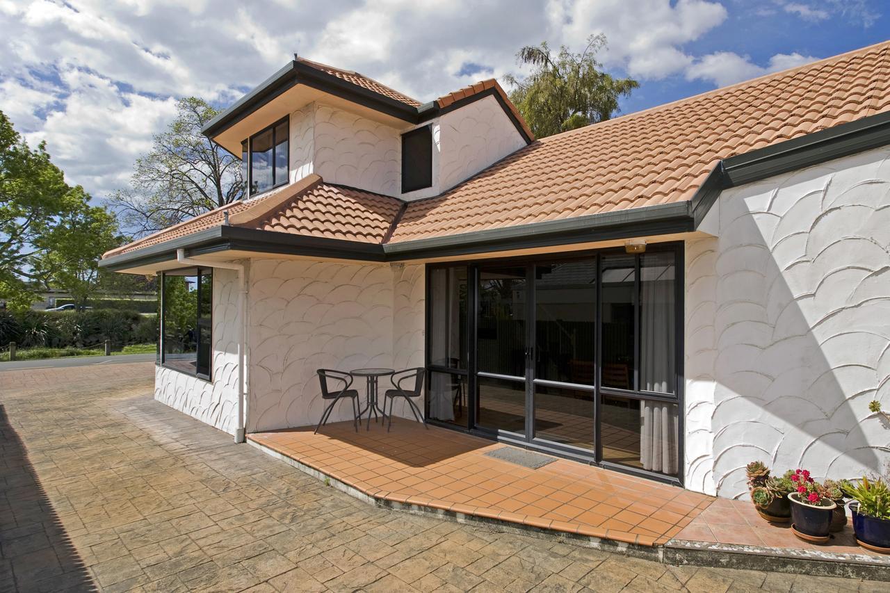 Riverside Villa - In The City By The River! Nelson Exterior foto