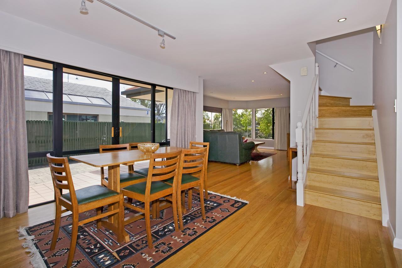 Riverside Villa - In The City By The River! Nelson Exterior foto