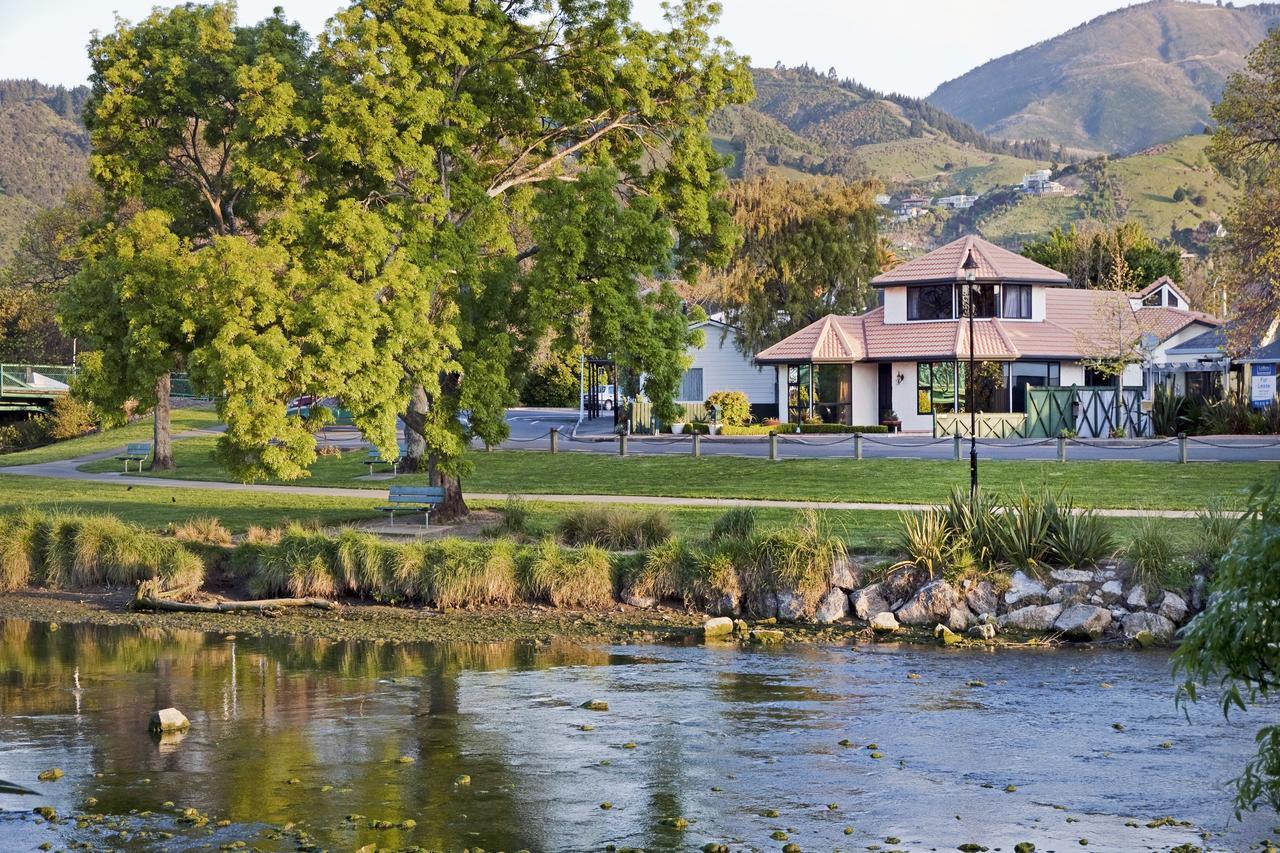 Riverside Villa - In The City By The River! Nelson Exterior foto